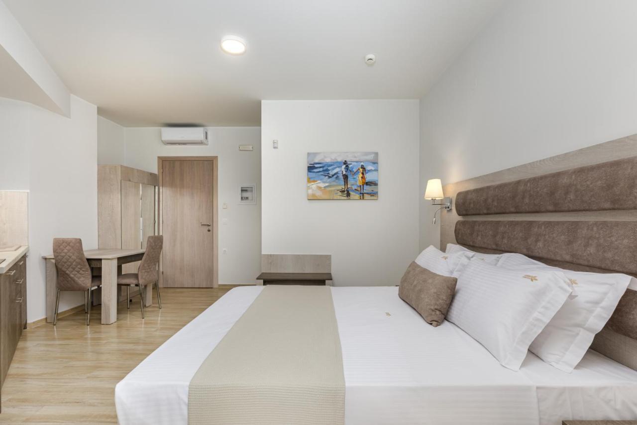 ניקיטי Aria Garden Suites מראה חיצוני תמונה